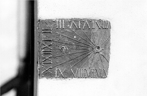 Datei:Sonnenuhr 7.jpg